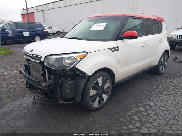 KIA SOUL + 2018 KNDJP3A5XJ7551976 Image 2