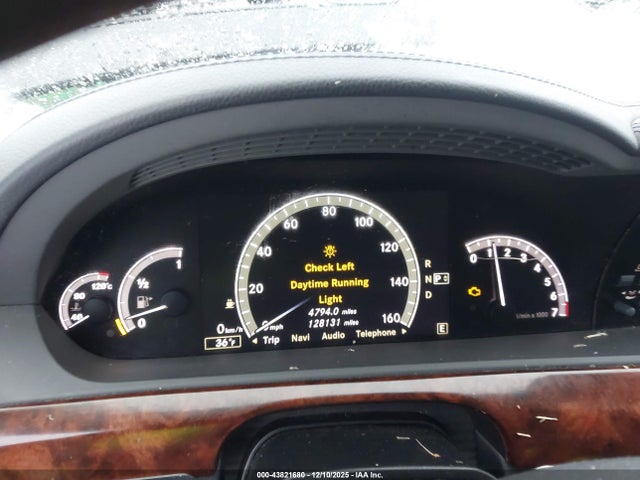 2011 MERCEDES-BENZ S 550 WDDNG8GB5BA385002 Photo 6