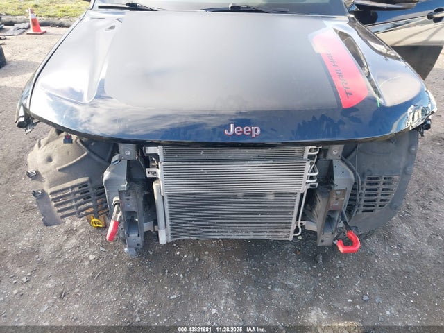 1C4RJHCG6N8610389 Jeep Grand Cherokee Trailhawk 4x4