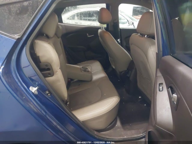 43821701 :رقم المزاد ، KM8JU3AGXFU952216 vin ، 2015 Hyundai Tucson Se مزاد بيع