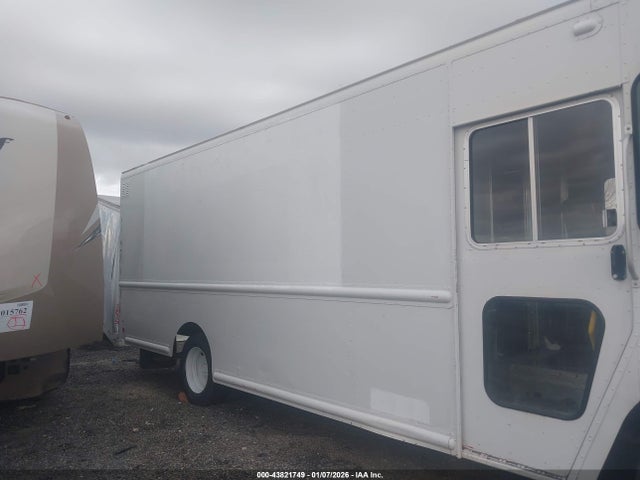 Freightliner Chassis M Line Walk-in Van 2014 4UZAC1DV9ECFJ7339 Image 13