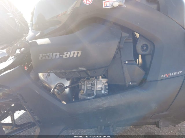 Can-Am Ryker 2023 3JB2FEG22PJ002825 Image 9