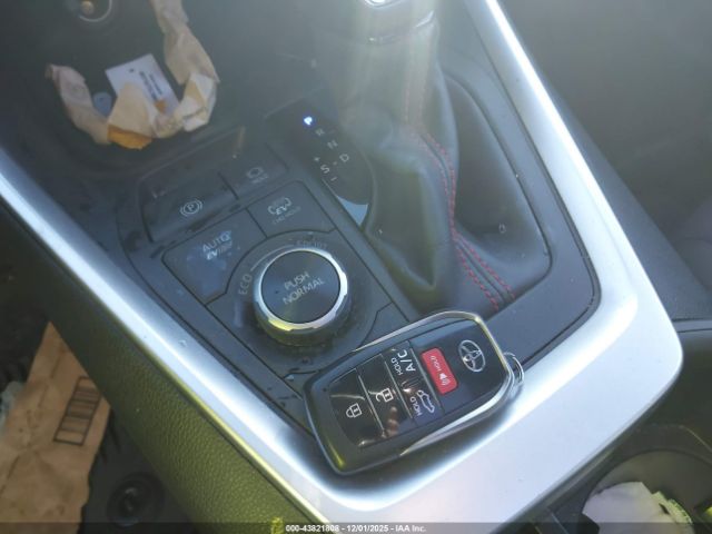 2024 TOYOTA RAV4 PRIME JTMAB3FV7RD232040 Photo 10