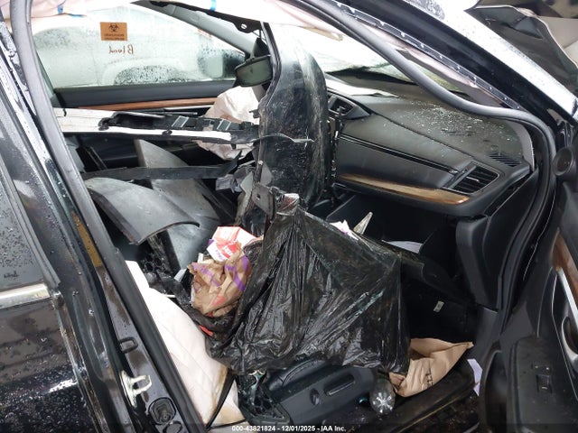 43821824 :رقم المزاد ، 2HKRW2H90HH643760 vin ، 2017 Honda Cr-v Touring مزاد بيع