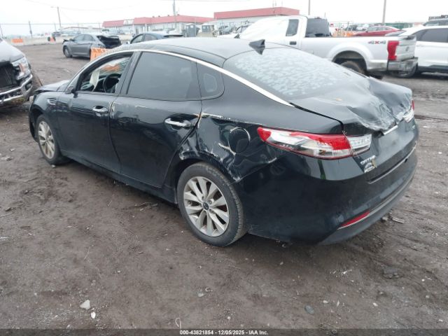 2018 KIA OPTIMA 5XXGU4L35JG226972 Photo 2