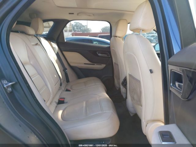 2018 JAGUAR F-PACE SADCK2GX2JA203347 Photo 7