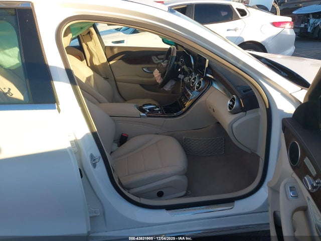 2015 MERCEDES-BENZ C 300 55SWF4KB0FU042370 Photo 4