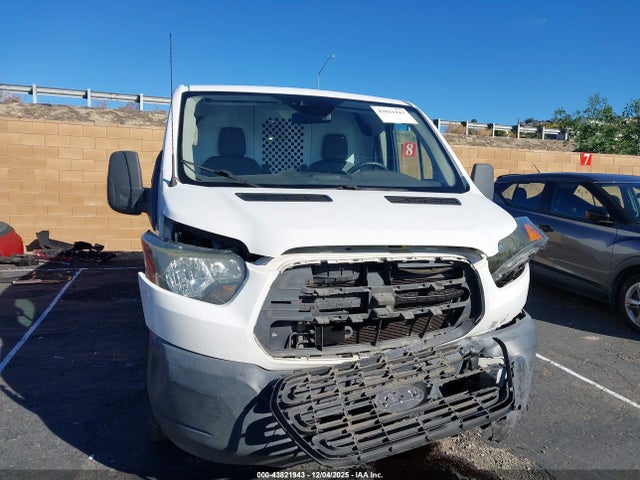 1FTYE1YM2HKA35687 Ford Transit-150