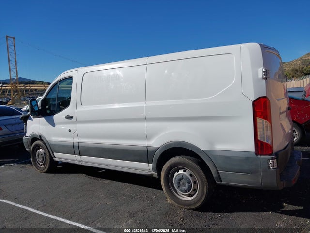 1FTYE1YM2HKA35687 Ford Transit-150