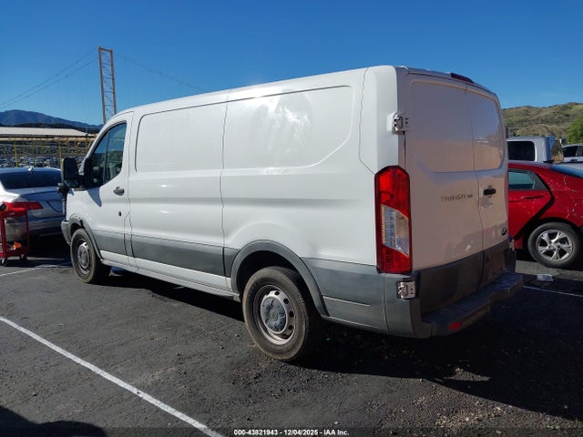 1FTYE1YM2HKA35687 Ford Transit-150