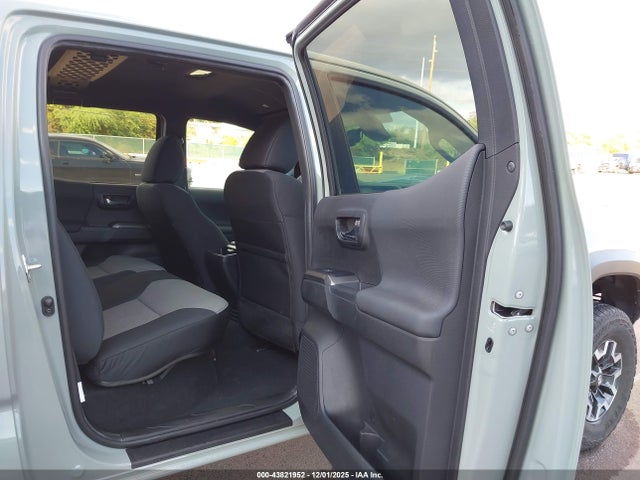 3TYCZ5AN4NT089266 Toyota Tacoma Sr5 V6