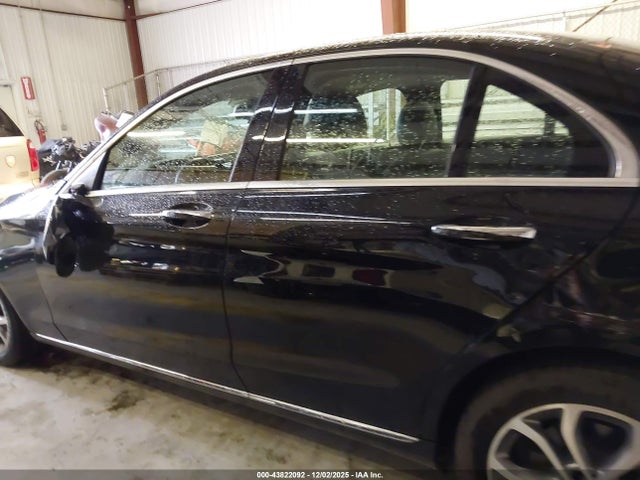 Продажа на аукционе авто 2016 Mercedes-benz C 300 4matic, vin: 55SWF4KB6GU171070, номер лота: 43822092