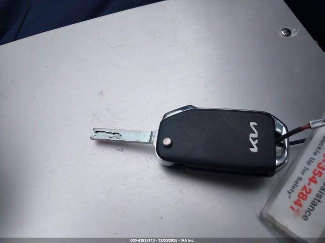 3KPF24AD9RE757223 KIA Forte Lxs