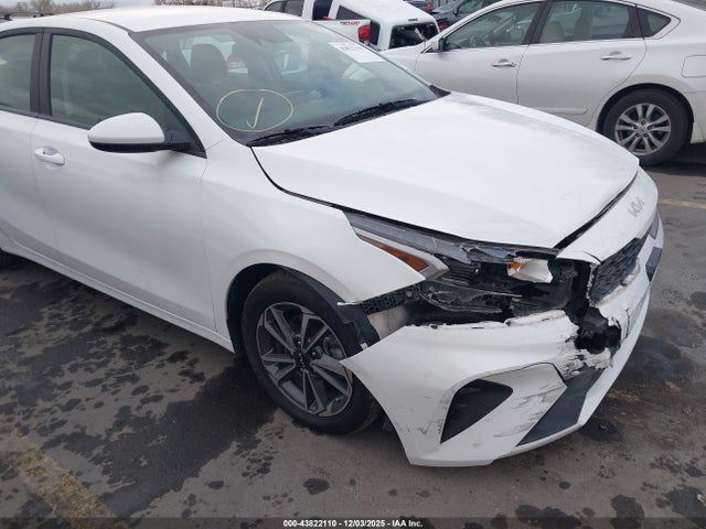3KPF24AD9RE757223 KIA Forte Lxs