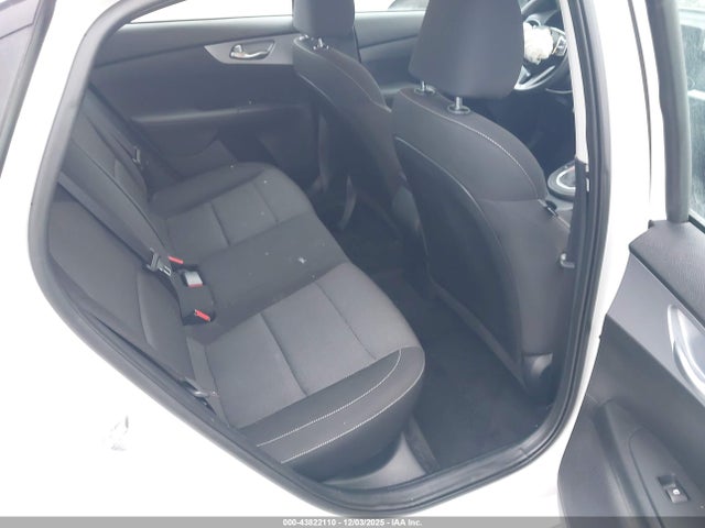 3KPF24AD9RE757223 KIA Forte Lxs