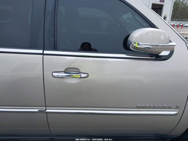 2007 CADILLAC ESCALADE 1GYFK638X7R174988 Photo 5