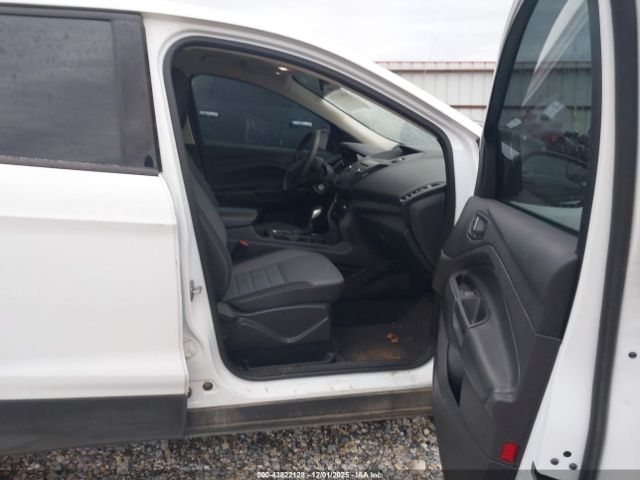 2018 FORD ESCAPE 1FMCU0F77JUD34182 Photo 4