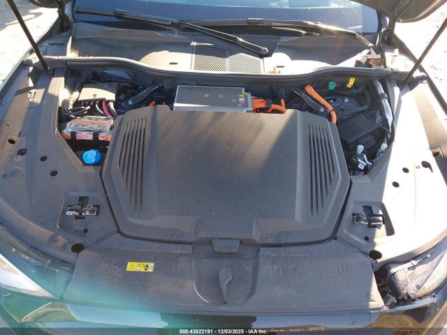 2024 AUDI Q8 E-TRON WA16AAGE3RB058825 Photo 9
