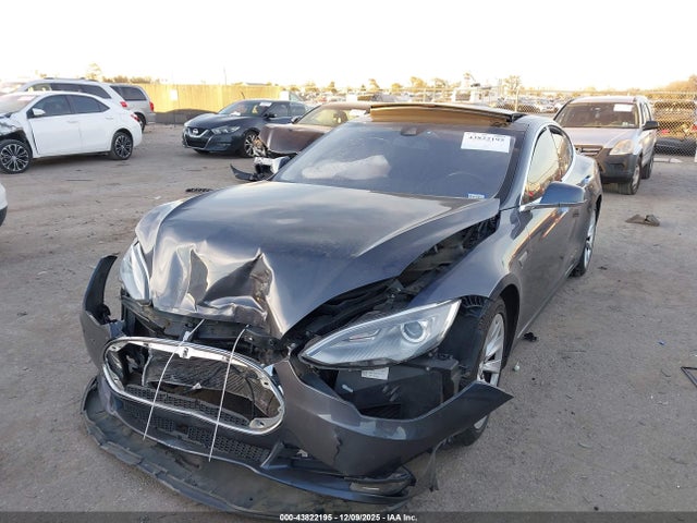2015 TESLA MODEL S 5YJSA1H25FFP71842 Photo 1