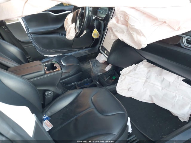 2015 TESLA MODEL S 5YJSA1H25FFP71842 Photo 4