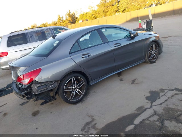 Mercedes-Benz CLA 250 2019 WDDSJ4EB7KN771204 Image 4