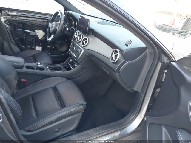 Mercedes-Benz CLA 250 2019 WDDSJ4EB7KN771204 Image 5
