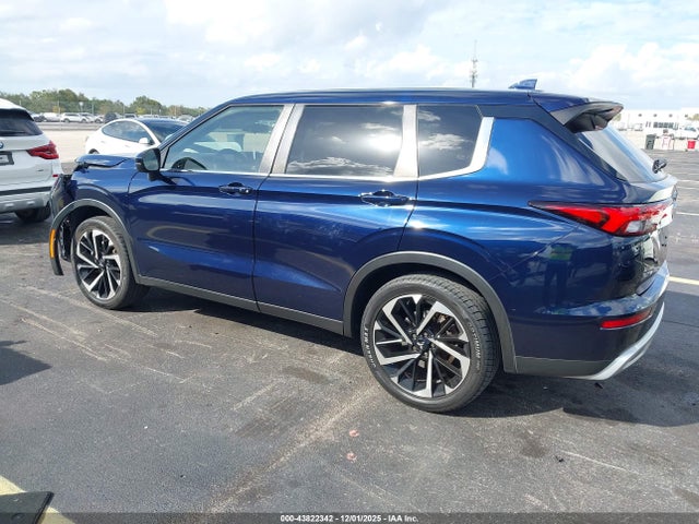 2022 MITSUBISHI OUTLANDER JA4J3UA8XNZ010751 Photo 2