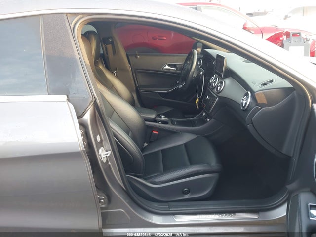 Mercedes-Benz CLA 250 2015 WDDSJ4EB4FN180480 Image 5