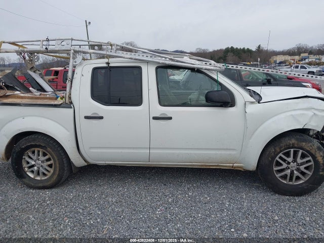 1N6AD0ER3HN701921 Nissan Frontier Desert Runner/s/sl/sv