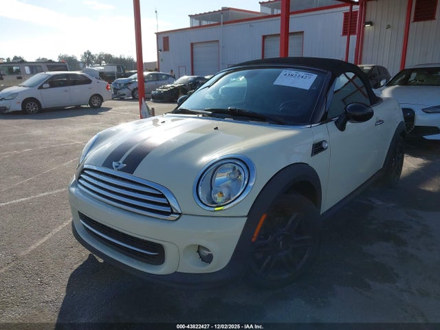 2013 MINI ROADSTER WMWSY1C5XDT625506 Photo 1