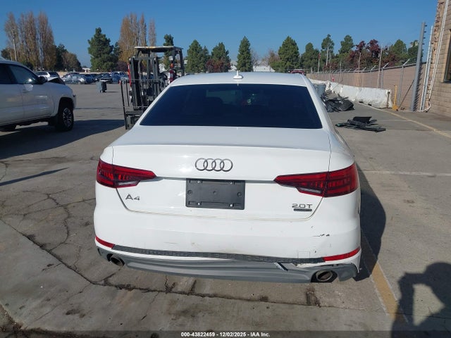 WAUDNAF48HN043788 Audi A4 2.0t Season Of Audi Premium