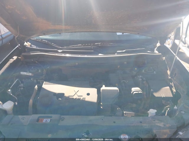 2016 MITSUBISHI OUTLANDER JA4AD3A3XGZ013292 Photo 9