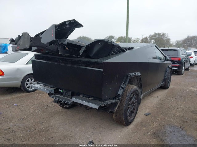 2024 TESLA CYBERTRUCK 7G2CEHED1RA056840 Photo 3