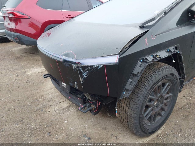 2024 TESLA CYBERTRUCK 7G2CEHED1RA056840 Photo 5