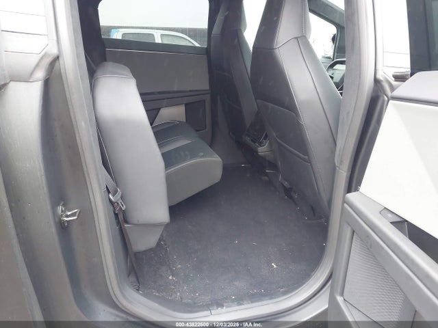 2024 TESLA CYBERTRUCK 7G2CEHED1RA056840 Photo 7