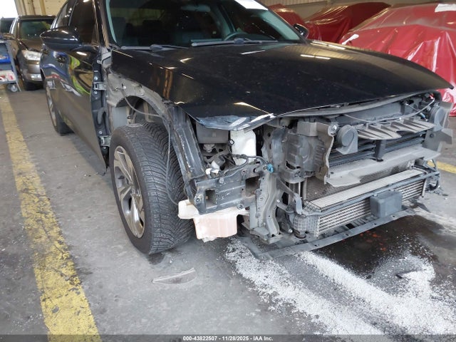 1HGCV1F49JA037883 Honda ACCORD EX