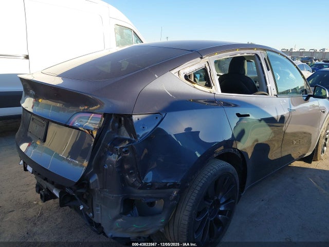 2021 TESLA MODEL Y 5YJYGDEE6MF076775 Photo 5