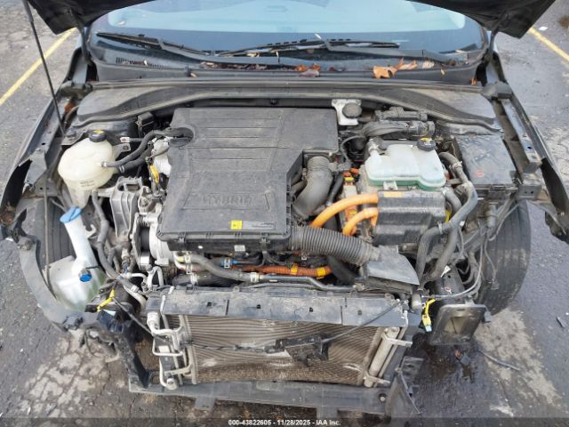 2017 HYUNDAI IONIQ HYBRID KMHC75LC6HU028722 Photo 9
