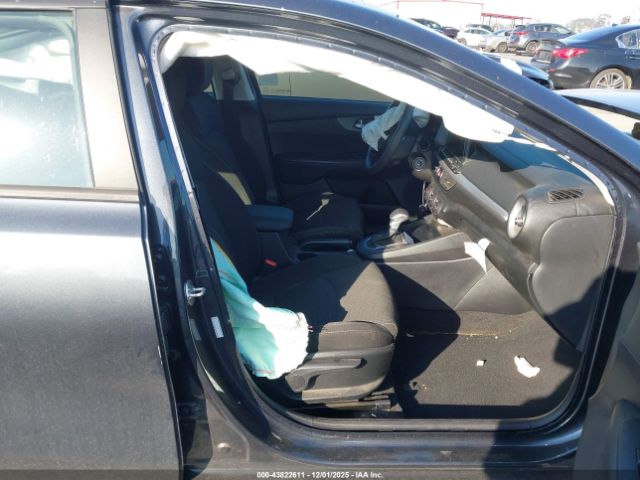2021 KIA FORTE 3KPF24AD7ME268778 Photo 4
