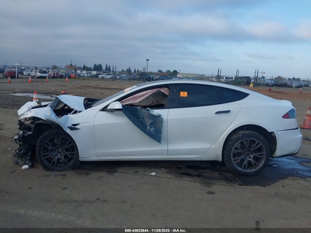 Продаж на аукціоні авто 2022 Tesla Model S Dual Motor All-wheel Drive, vin: 5YJSA1E5XNF460825, номер лоту: 43822644