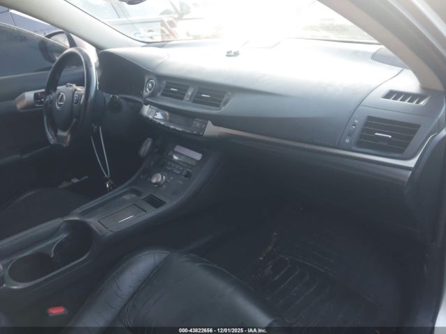 2016 LEXUS CT 200H JTHKD5BHXG2258942 Photo 4