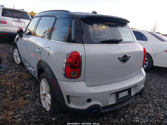2013 MINI COUNTRYMAN WMWZC3C57DWP51118 Photo 2