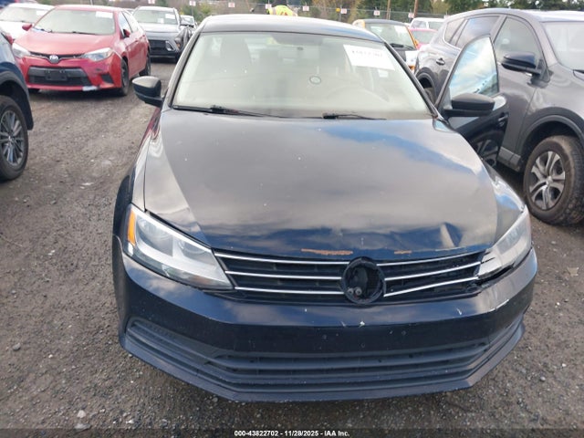 2015 Volkswagen Jetta 2.0l S მანქანა იყიდება აუქციონზე, vin: 3VW2K7AJ1FM271834, აუქციონის ნომერი: 43822702