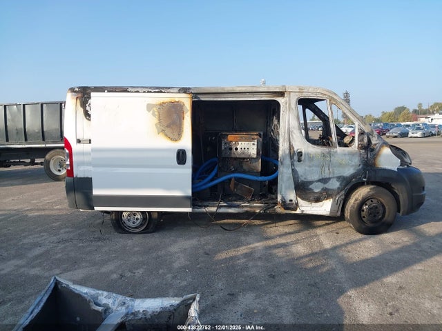 3C6TRVAG6JE159326 RAM Promaster 1500 Low Roof 136 Wb