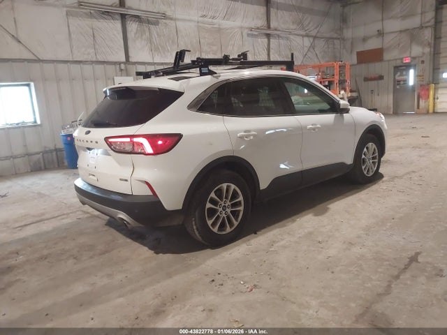 2020 FORD ESCAPE 1FMCU9G64LUB80401 Photo 3