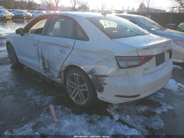 2020 AUDI A3 WAUAUGFF8LA102901 Photo 2
