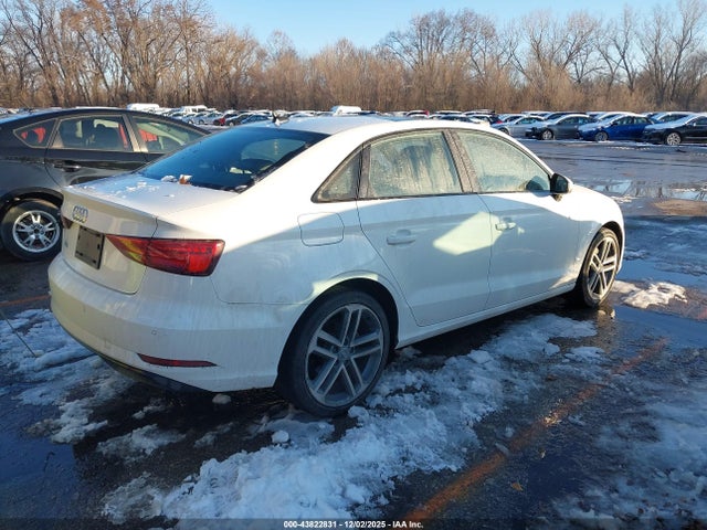 2020 AUDI A3 WAUAUGFF8LA102901 Photo 3