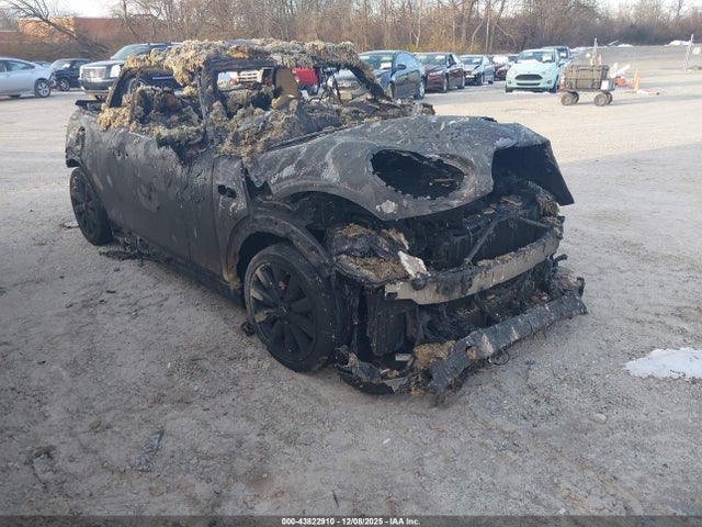 2024 MINI CONVERTIBLE WMW43DL00R3R93021