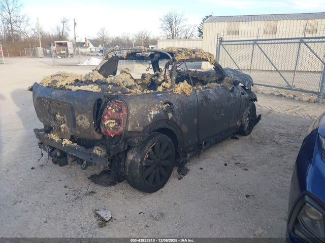 2024 MINI CONVERTIBLE WMW43DL00R3R93021 Photo 3