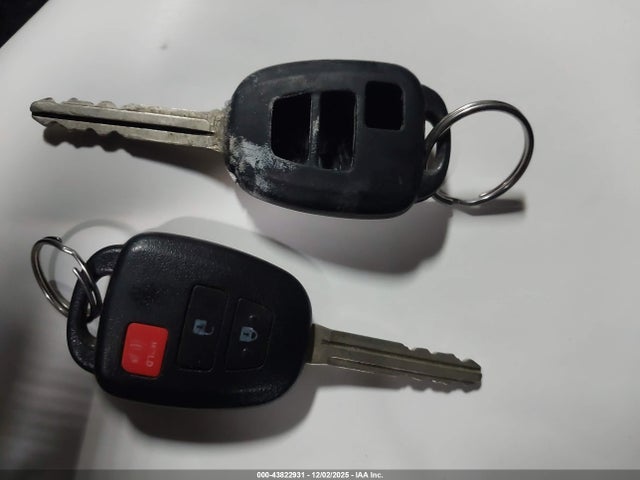 Toyota Rav4 Xle 2014 2T3RFREVXEW172425 Image 11